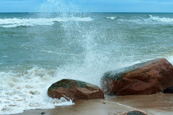 海波垮掉的一代石头<strong>狂风暴雨</strong>的天气的海<strong>狂风暴雨</strong>的天气的海海波垮掉的一代石头