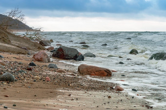 岩石海滩狂<strong>风暴</strong>雨的天气的海狂<strong>风暴</strong>雨的天气的海岩石海滩