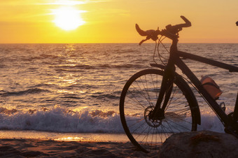 的轮廓自行车的海滩自行车日落自行车日落的轮廓自行车的海滩