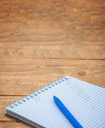 笔记本和笔的表格垂直空白表纸和圆珠笔笔空白表纸和圆珠笔笔笔记本和笔的表格垂直