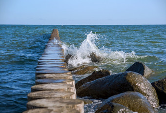 波<strong>和风</strong>暴海波崩溃防波堤海波溅波罗的海海波崩溃防波堤海波溅波<strong>和风</strong>暴海波罗的海海