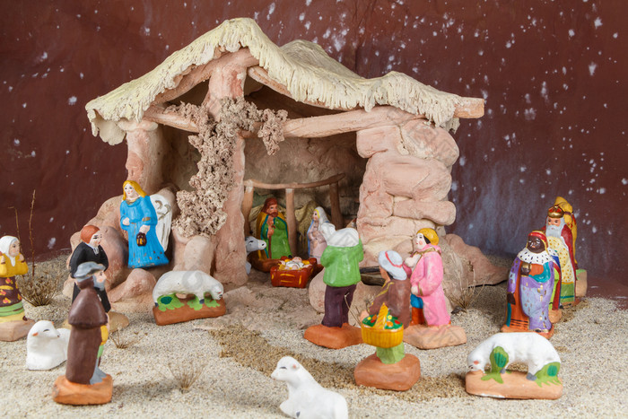 基督诞生场景与传统的普罗旺斯的圣诞节婴儿床数据Terracotta