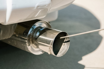 修改车消声器测试和检查的排气管修改车消声器测试和检查排气管