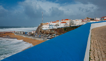 一般视图葡萄牙海滩和房子下多云的冬<strong>天天</strong>空葡萄牙一般视图葡萄牙海滩和房子下多云的冬<strong>天天</strong>空葡萄牙