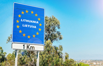 路标志的边境立陶宛部分欧洲联盟成员状态路标志的边境立陶宛部分欧洲联盟成员状态