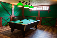 池表格与球程式化的台球绿色房间池表格与球