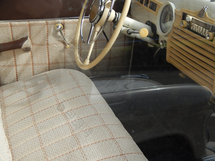 复古的车室内古董细节和元素