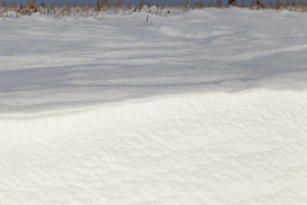 结构雪地里阳光明媚的冬天一天特写镜头自然结构雪地里
