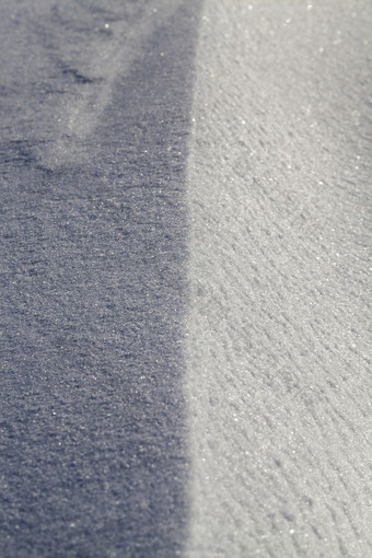 深雪飘的冬天季节后降雪和暴风雪特写镜头自然在的旅程深雪飘