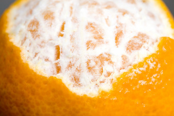 去皮普通话和切片特写镜头柑橘类水果多汁的橘子橙色颜色去皮普通话
