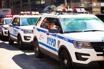 新纽约纽约警察局警察车与塞壬一天街新纽约纽约警察局警察车与塞壬一天