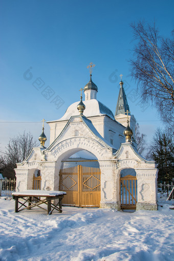 白雪公主寺庙的神圣的脸耶稣基督冬天阳光明媚的一天的村marshovo共青城区伊凡诺沃地区