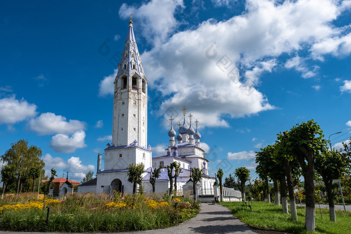 教堂的提高的交叉提高与贝尔和贝尔塔帕莱赫伊凡诺沃地区俄罗斯