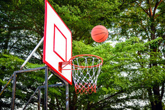 篮球关于浮动篮球