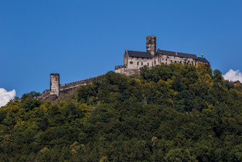 主导地位的捷克土地大bezdez山与的废墟非凡的皇家城堡从的一半的世纪建埃米斯尔奥塔卡尔