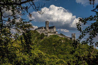 主导地位的捷克土地大bezdez山与的废墟<strong>非凡</strong>的皇家城堡从的一半的世纪建埃米斯尔奥塔卡尔