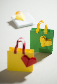 小购物袋折纸心形状