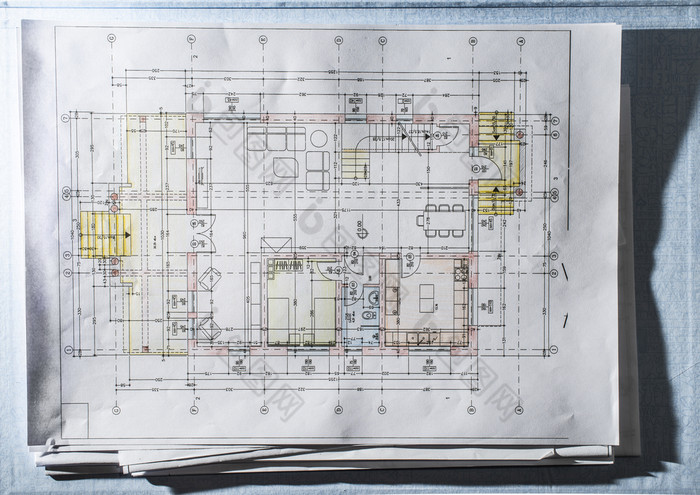 首页设计蓝图草图房子项目建设背景技术建筑项目房子计划许多论文的架构师桌子上