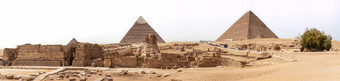 的斯芬克斯和的金字塔全景吉萨埃及的斯芬克斯和的金字塔全景吉萨埃及