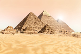 的伟大的金字塔吉萨的沙漠金沙埃及的伟大的金字塔吉萨的沙漠金沙埃及