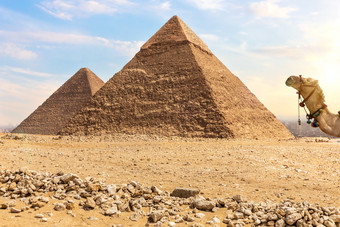 的金字塔chephren和的金字塔基奥普斯吉萨埃及