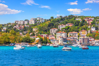 贝贝克区伊斯坦布尔美丽的房子的海岸的横跨博斯普鲁斯海峡海峡贝贝克区伊斯坦布尔美丽的房子的海岸的横跨博斯普鲁斯海峡海峡