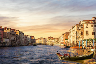 的大运河威尼斯早....视图意大利的大运河威尼斯早....视图意大利