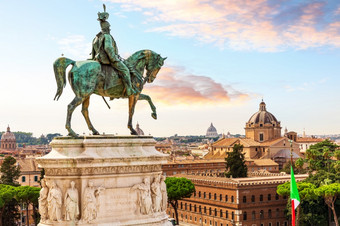 的马术雕像胜利者以马内利以上的坛的祖国罗马意大利的马术雕像胜利者以马内利以上的坛的祖国罗马意大利