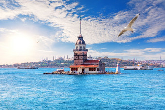 美丽的少女rsquo塔横跨博斯普鲁斯海峡马尔马拉海伊斯坦布尔火鸡的少女rsquo塔横跨博斯普鲁斯海峡马尔马拉海伊斯坦布尔火鸡