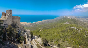 kantara塞浦路斯6月全景的<strong>城堡</strong>kantara的最东部的<strong>城堡</strong>的三个pentadaktylos山范围<strong>城堡</strong>的阿莫霍斯托斯区塞浦路斯建命令这两个的北部海岸和的mesaoria平原和控制的入口的鲤鱼半岛就