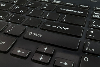 黑色的移动PC<strong>电脑</strong>键盘极<strong>端</strong>的特写镜头拍摄浅深度场