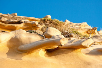 充满活力的橙色砂岩侵蚀成摘要骨突形状凯里尼亚区域塞浦路斯