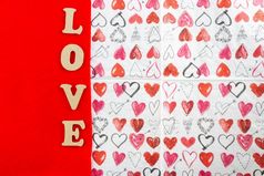 词爱使用木信红色的和心情人节一天设计