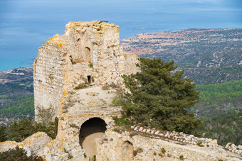 kantara塞浦路斯6月的城堡kantara的最东部的城堡的三个pentadaktylos山范围城堡的阿莫霍斯托斯区塞浦路斯