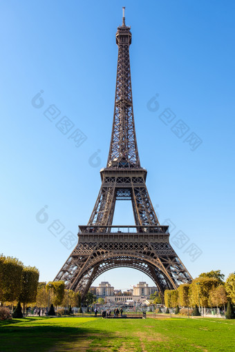 埃菲尔<strong>铁塔</strong>塔从的前面伟大的历史建筑的中心巴黎旅游中心法国吸引力埃菲尔<strong>铁塔</strong>塔从的前面