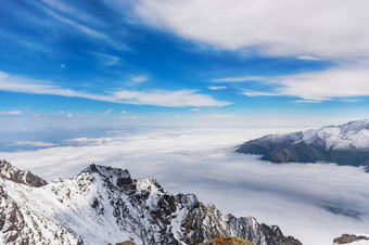 山景观视图吉尔吉斯斯坦岩石雪和石头山谷视图山全景柯尔克孜族alatoo山tian-shanalamedin吉尔吉斯斯坦山景观视图吉尔吉斯斯坦岩石雪和石头山谷视图山全景