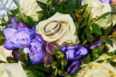 婚礼花束白色玫瑰