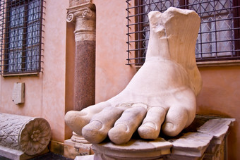 皇帝江诗丹顿部分的巨大的雕像的罗马皇帝江诗丹顿