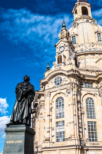 德累斯顿重建圣母教堂视图的重建圣母教堂德累斯顿而且的纪念碑马丁路德
