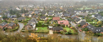 郊区<strong>德国</strong>空中视图独栋房子花园和街道空中视图的<strong>无</strong>人机从高度情妇