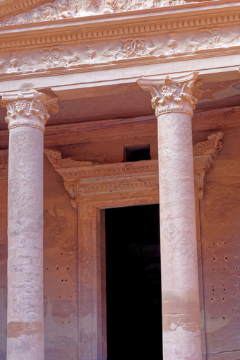 部分的入口的宝房子佩特拉Wadi摩西约旦一个的七个新奇迹的世界中间东