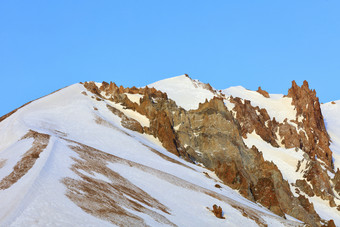 严格的和雄伟的山峰山erciyes<strong>清晰</strong>的阳光明媚的一天对的蓝色的<strong>清晰</strong>的天空中央安纳托利亚火鸡严格的和雄伟的山峰山erciyes<strong>清晰</strong>的阳光明媚的一天中央火鸡