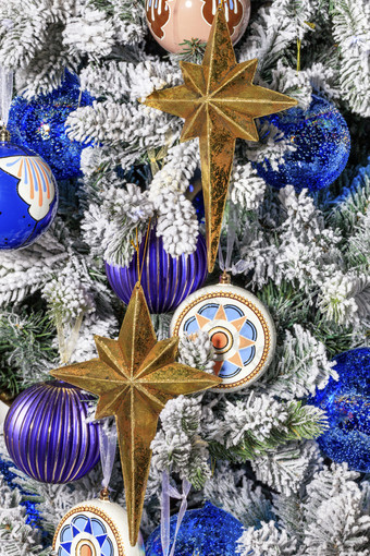 集合黄金星星蓝色的圣诞节球装饰物为的圣诞节树球体的雪分支机构的圣诞节树星星和圣诞节玩具挂圣诞节树
