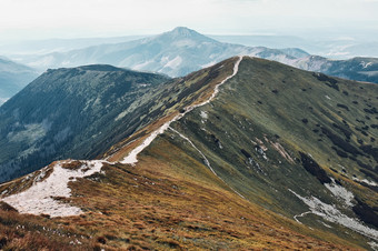 塔特拉山山景观风景优美的视图山岩石山峰山坡上山和山谷覆盖与草mugo松和树塔特拉山山景观风景优美的视图山岩石山峰山坡上山和山谷