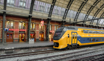 荷兰火车阿姆斯特丹中央站的荷兰荷兰火车阿姆斯特丹中央站