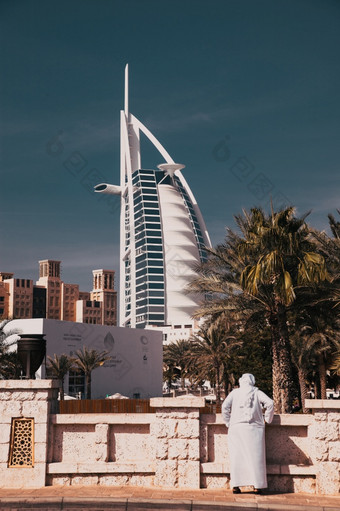 迪拜阿联酋2月视图迪拜塔阿拉伯的世界只有七个星星<strong>酒店</strong>见过从麦地那朱美拉奢侈品度假胜地哪一个包括<strong>酒店</strong>和露天市场推广使用在在赫卡
