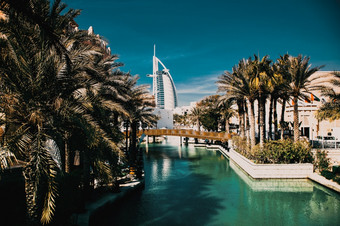 迪拜阿联酋2月视图迪拜塔阿拉伯的<strong>世界</strong>只有七个星星<strong>酒店</strong>见过从麦地那朱美拉奢侈品度假胜地哪一个包括<strong>酒店</strong>和露天市场推广使用在在赫卡
