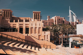 迪拜阿联酋2月视图迪拜塔阿拉伯的世界只有七个星星酒店见过从麦地那朱美拉奢侈品度假胜地哪一个包括酒店和露天市场推广使用在在赫卡
