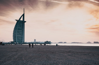 迪拜阿联酋2月的世界rsquo第一个七个星星奢侈品酒店迪拜塔阿拉伯日落见过从朱美拉公共海滩迪拜曼联阿拉伯阿联酋航空公司