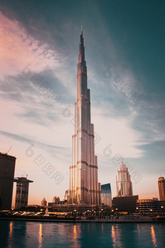 迪拜阿联酋2月迪拜塔<strong>哈利</strong>法塔世界rsquo最高的塔日落市中心迪拜塔迪拜
